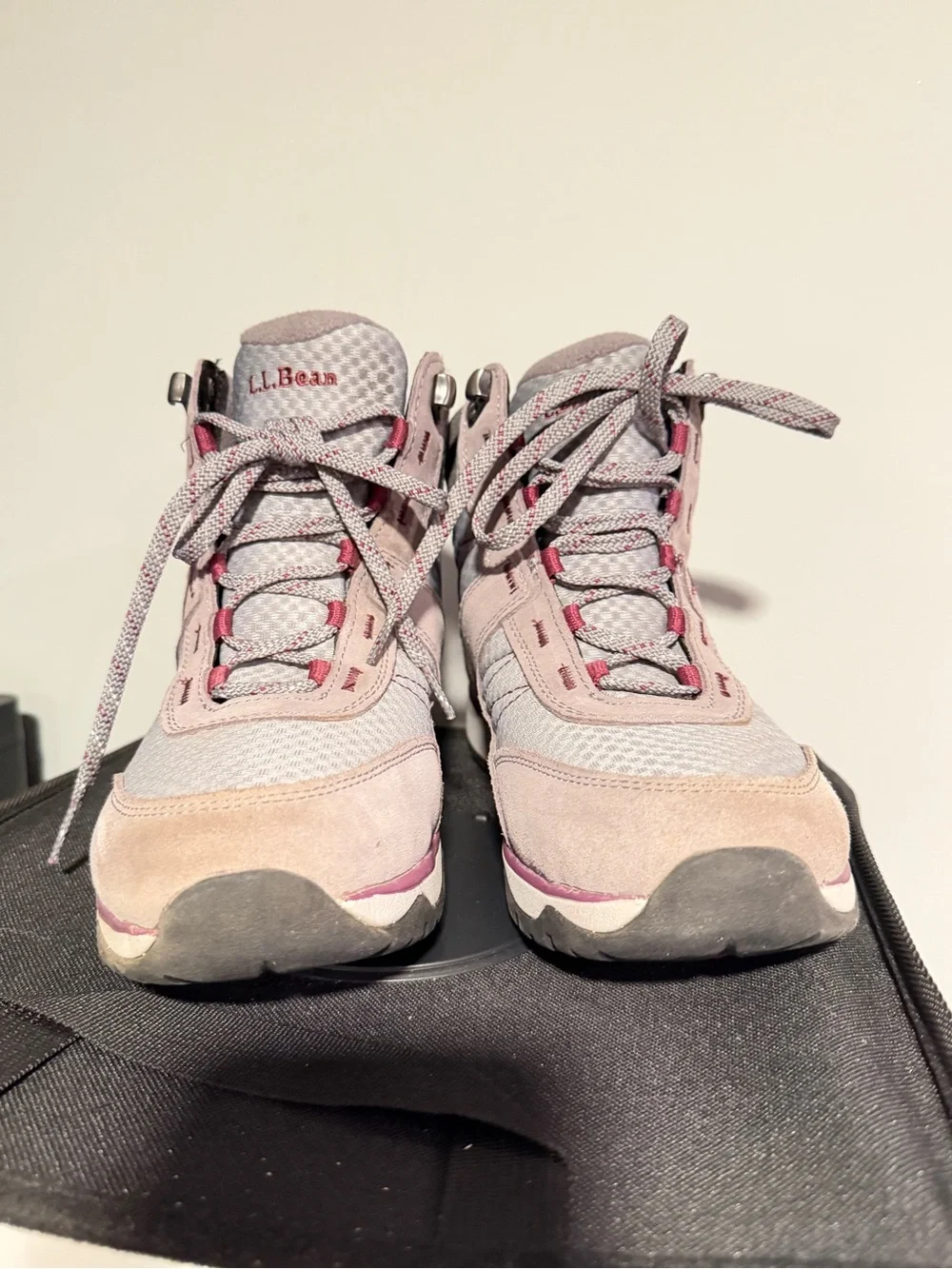 Pre-owned‎ Women's Gray Suede Mesh Lace-Up Snow Sneaker 5 Boot, Size 7.5